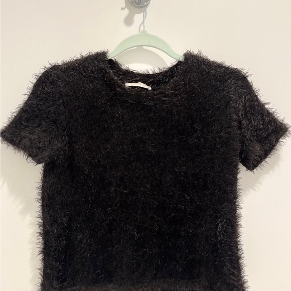 💛 bundle -$10 Black fuzzy top, Zara black shirt - Picture 1 of 5